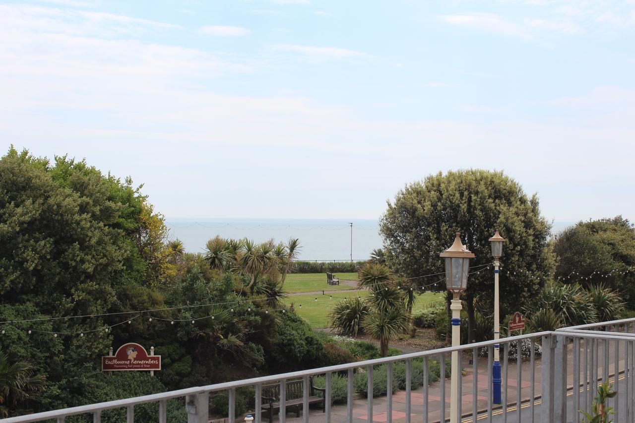 By The Sea Bed And Breakfast Torneo de Torneo de Eastbourne Exterior foto